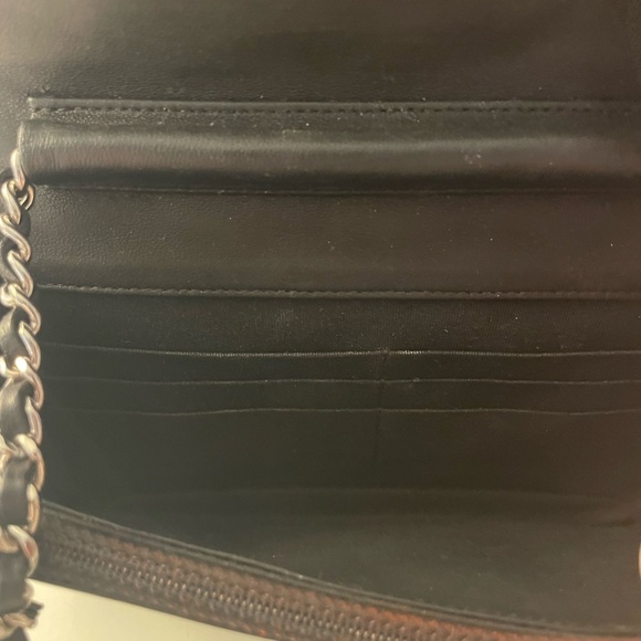 Chanel WOC Classic Logo - Black Patent Leather - Picture 13 of 14